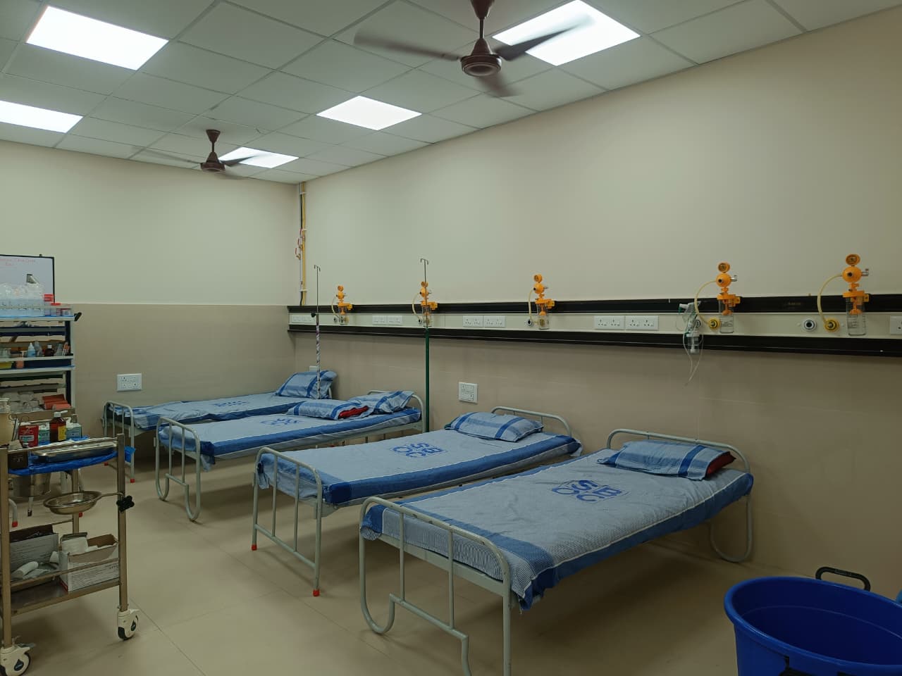 Electronic medical records workstation